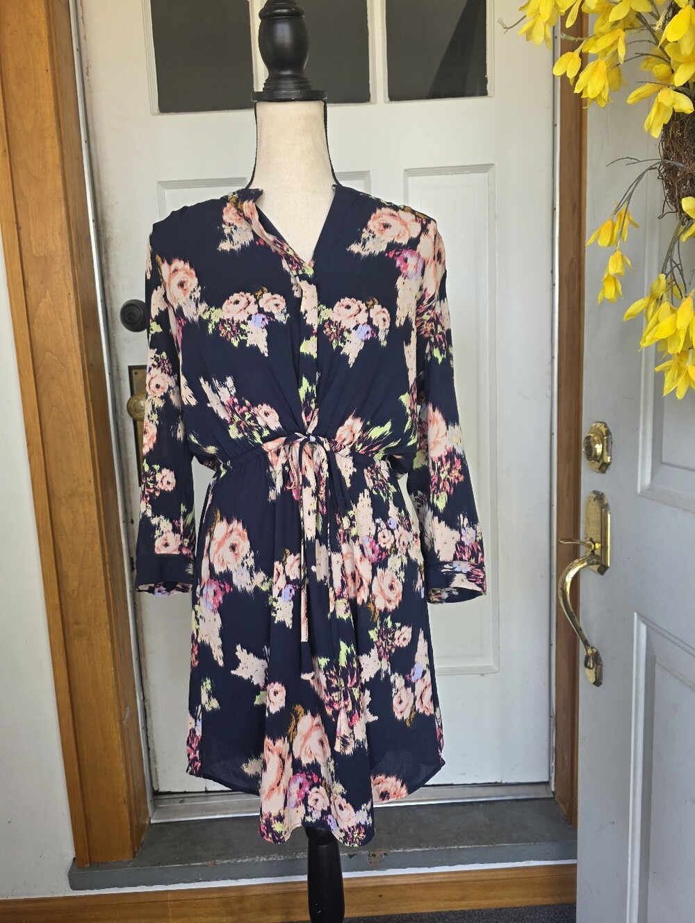 Daniel Rainn Floral Tie-Waist Dress, Medium - Picture 2 of 10